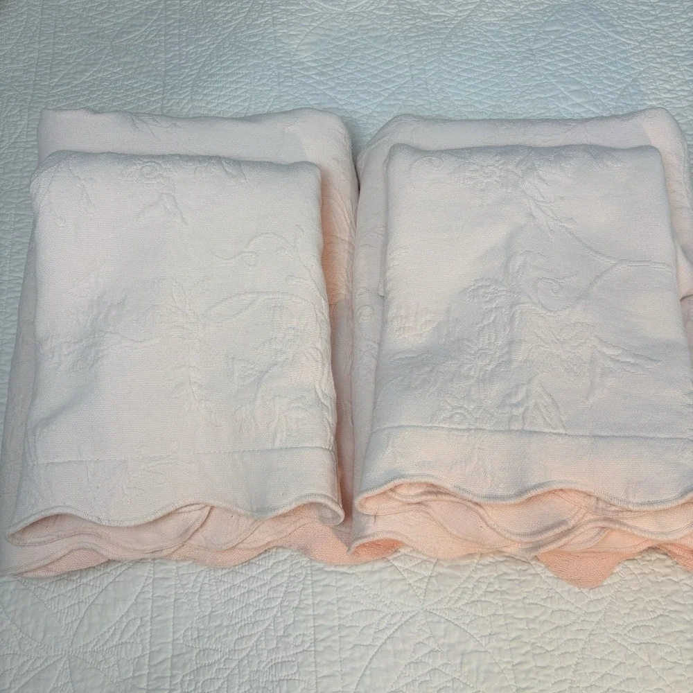 JCP Home Matelasse Coverlet And Pillow Sham Twin Soft Pink Scalloped 1 Of 2 Sets